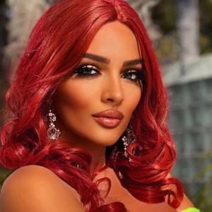 Meet your Posher, Alexandra